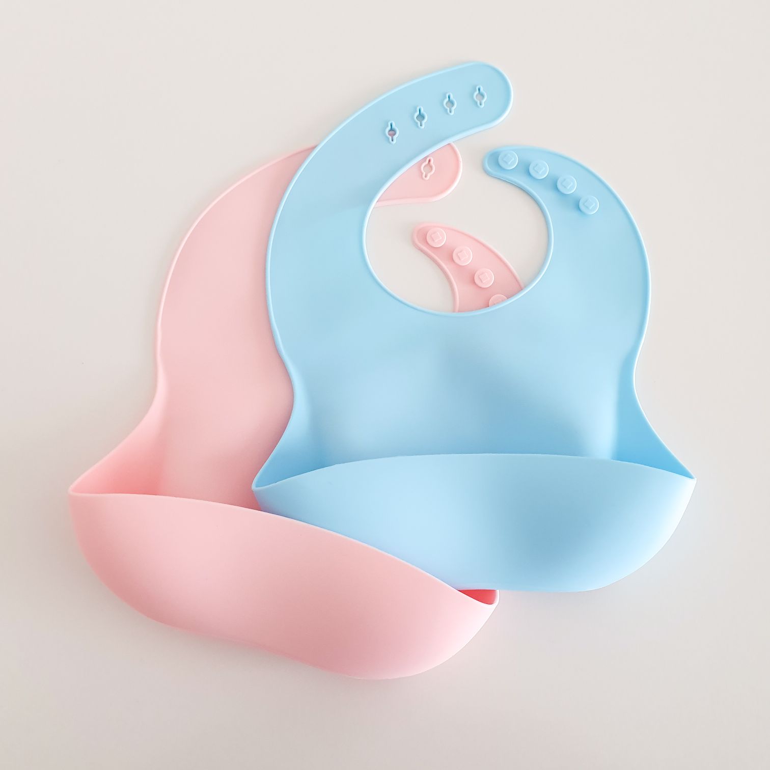 scoop bib