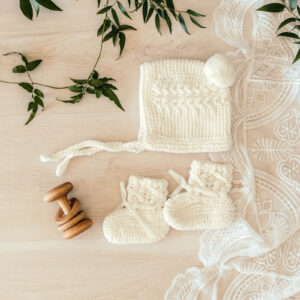 Snuggle Hunny Kids - Merino Wool Baby Bonnet and Booties - Ivory